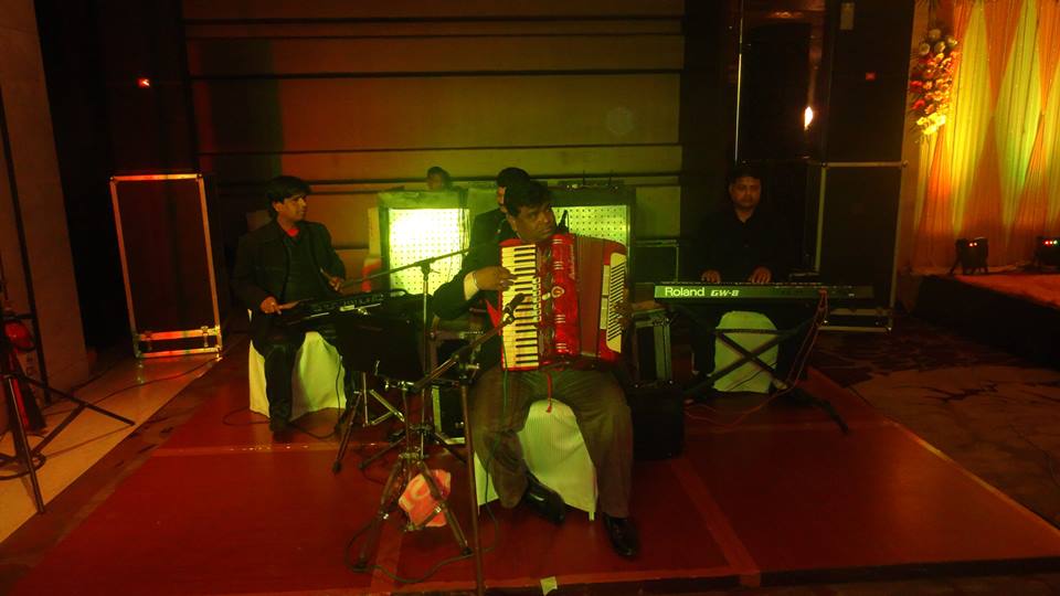 accordion artist near me udaipur